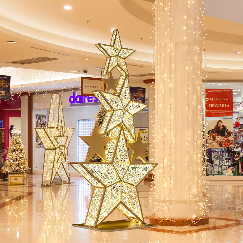Totem étoiles illuminées "Lapua" - leds blanc chaud - 350 x 185 x 30 cm - 24V