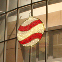 Boule illuminée "Aberdeen" - leds blanc chaud et rouge - 120 x 100 cm - 24V