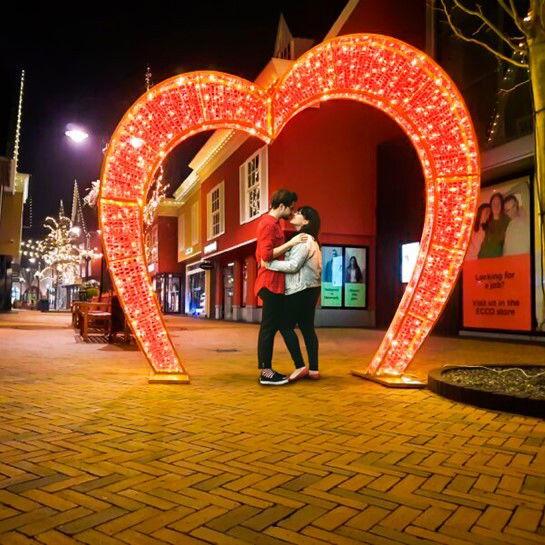 Arche illuminée Love - leds blanc chaud - 295 x 320 x 15 cm - 24V